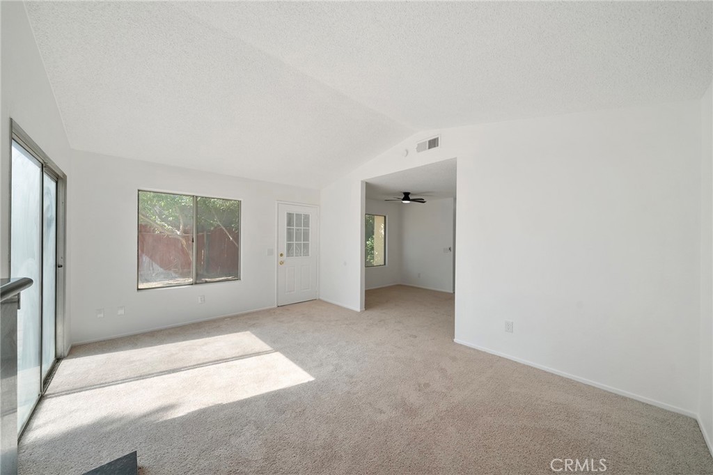 2854 Nandina Property Photo 6