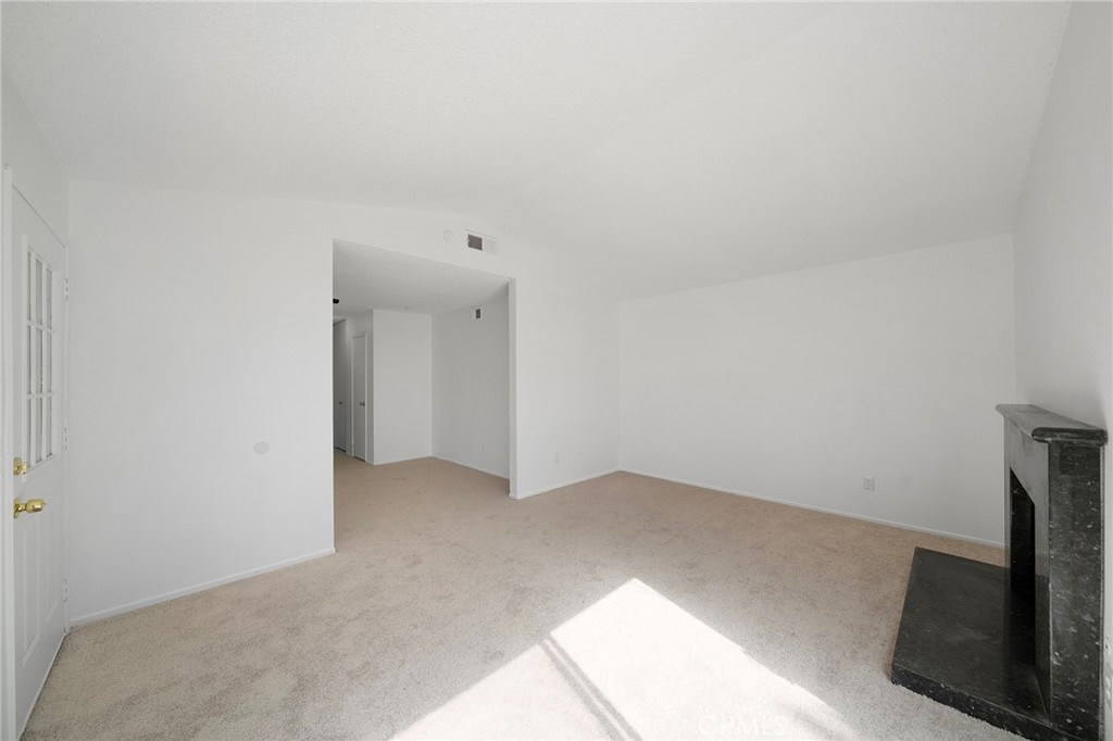 2854 Nandina Property Photo 7