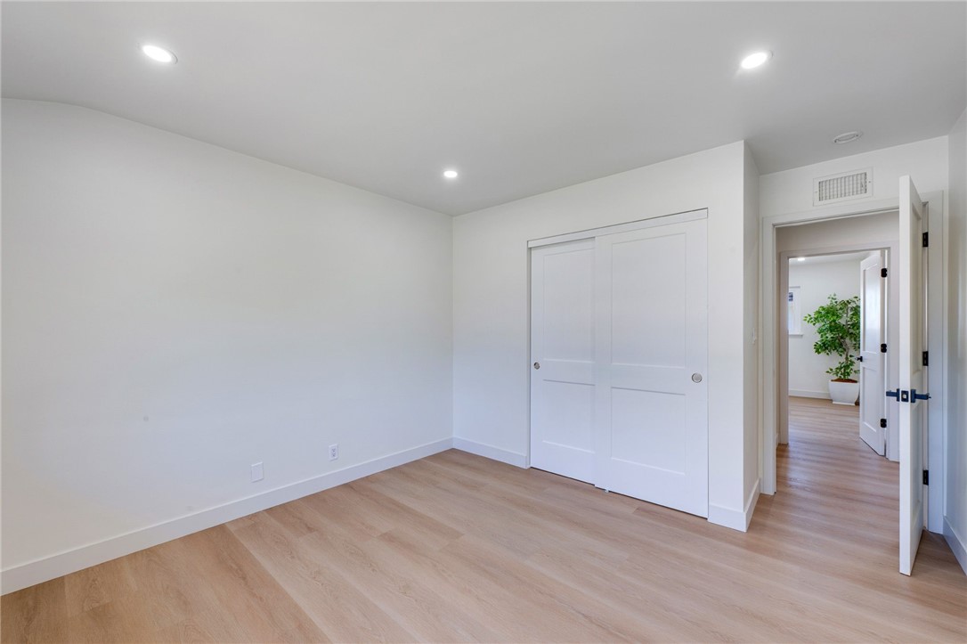 1629 Sumner Property Photo 20