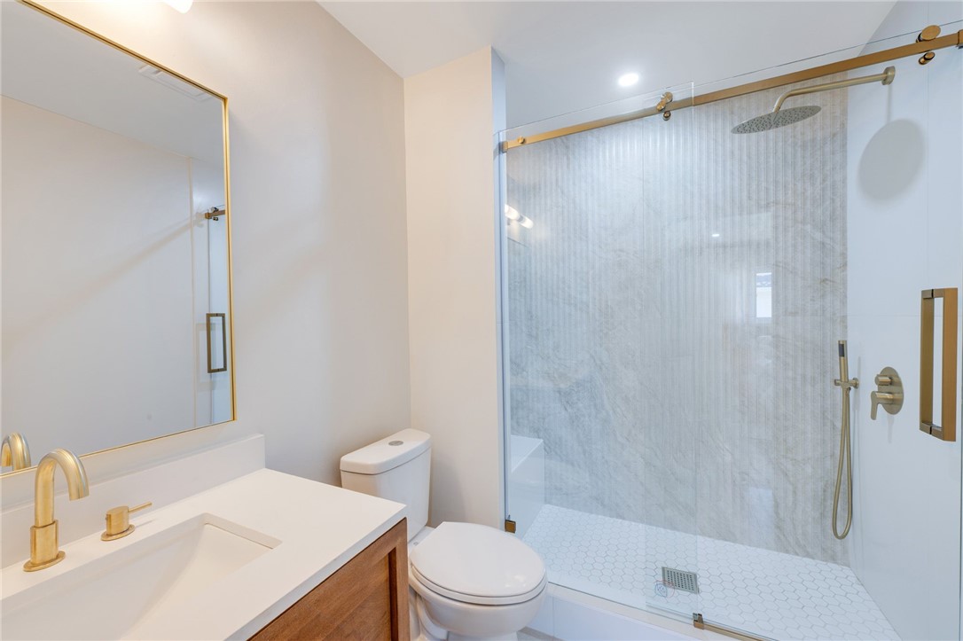 1629 Sumner Property Photo 25