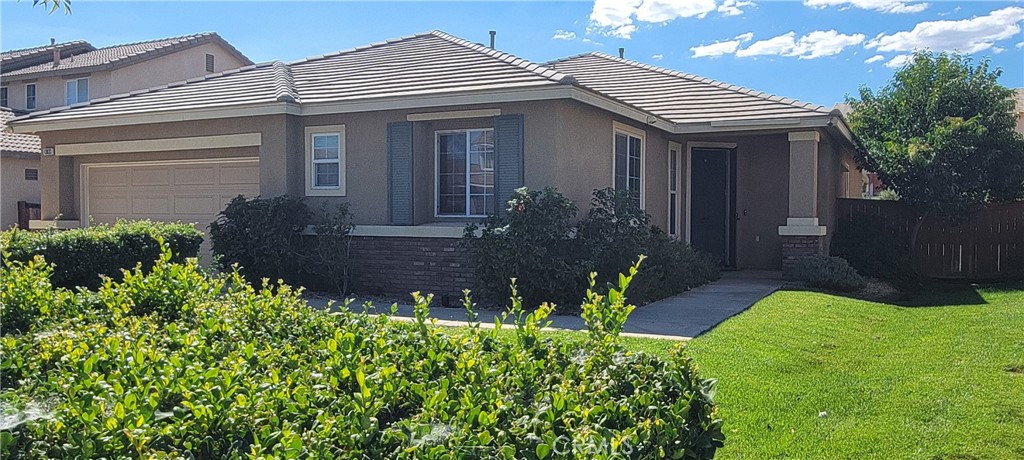 13833 Grant Way Property Photo 3