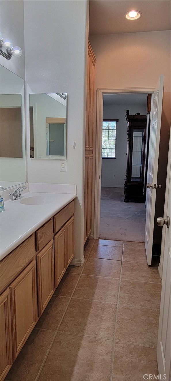 13833 Grant Way Property Photo 13
