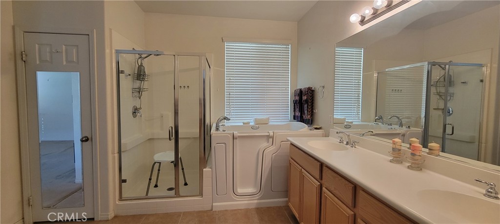13833 Grant Way Property Photo 14