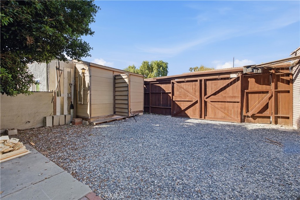 380 10th St, W Property Photo 46