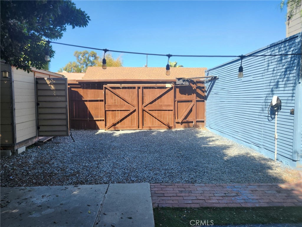 380 10th St, W Property Photo 47