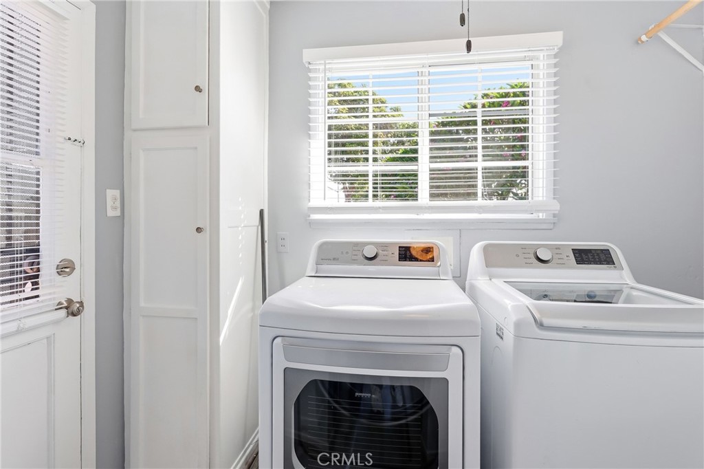 5557 Canehill Avenue Property Photo 10