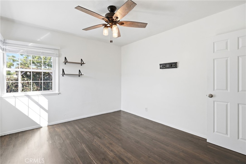 5557 Canehill Avenue Property Photo 12