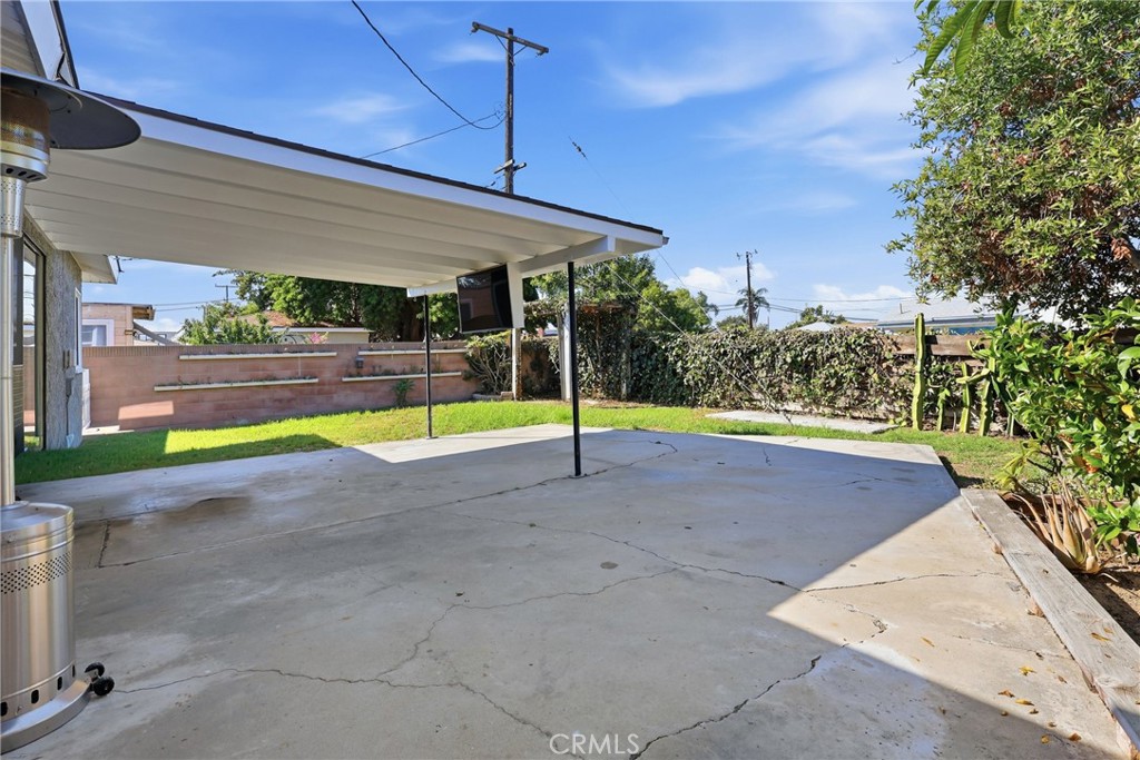 5557 Canehill Avenue Property Photo 29