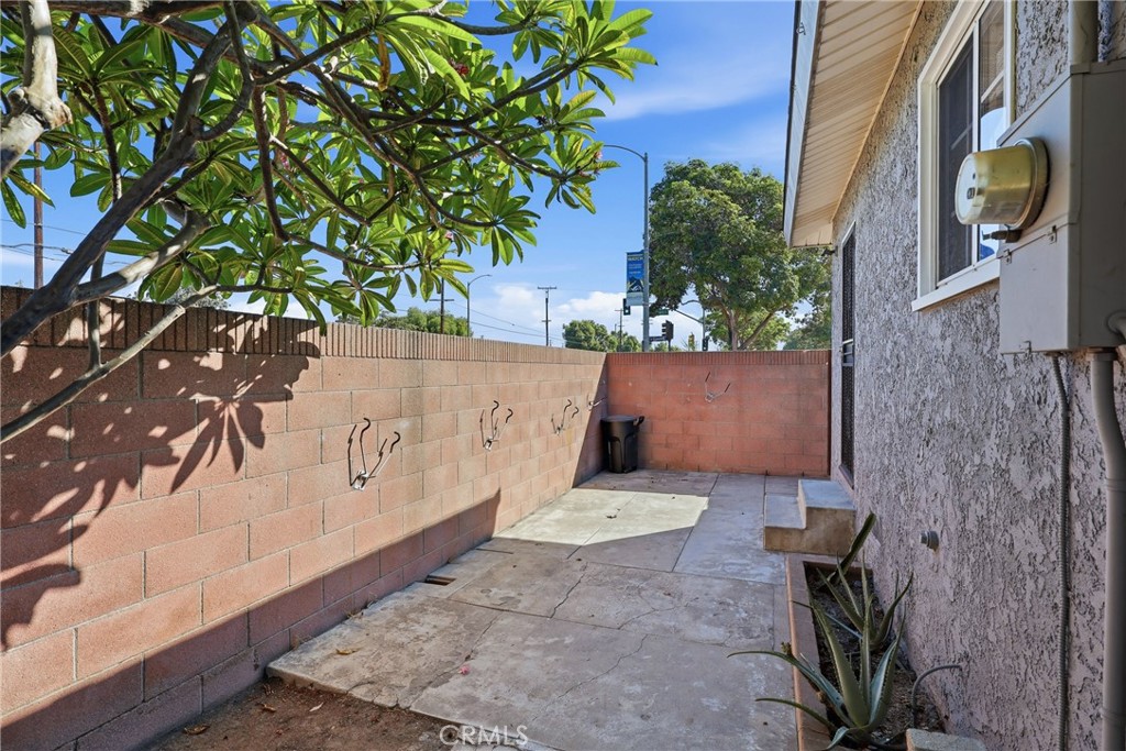 5557 Canehill Avenue Property Photo 33