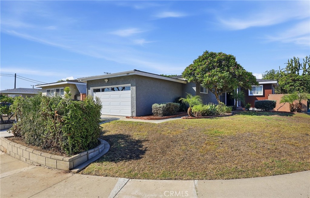 5557 Canehill Avenue Property Photo 35