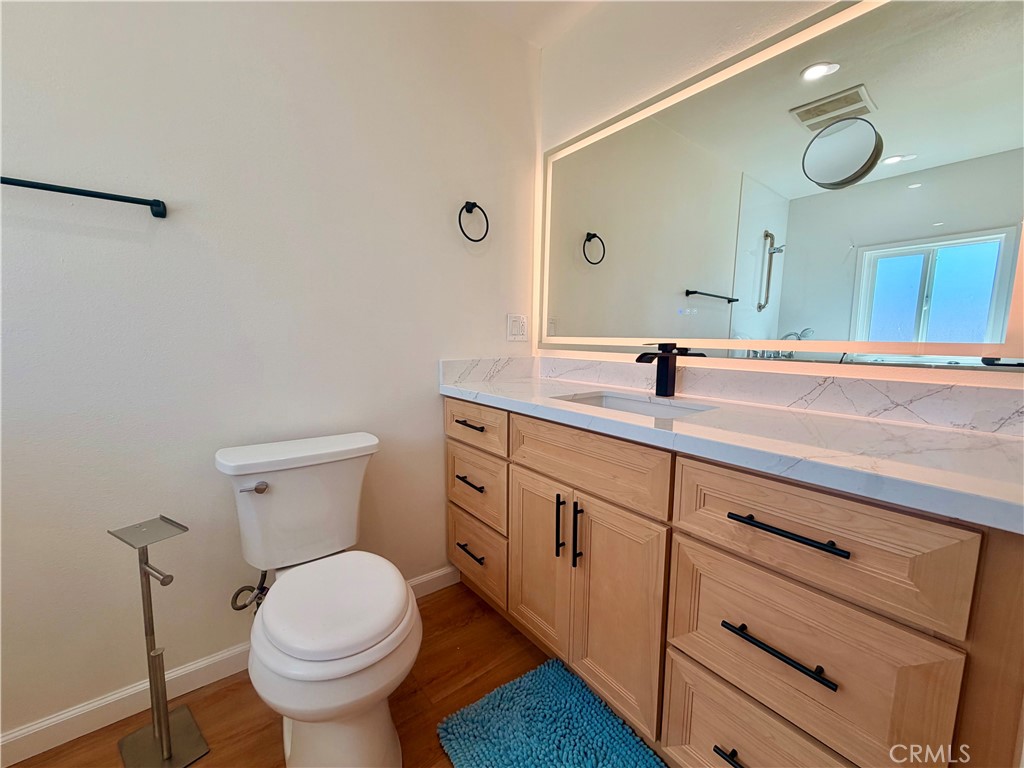 1434 E Sandison Property Photo 28