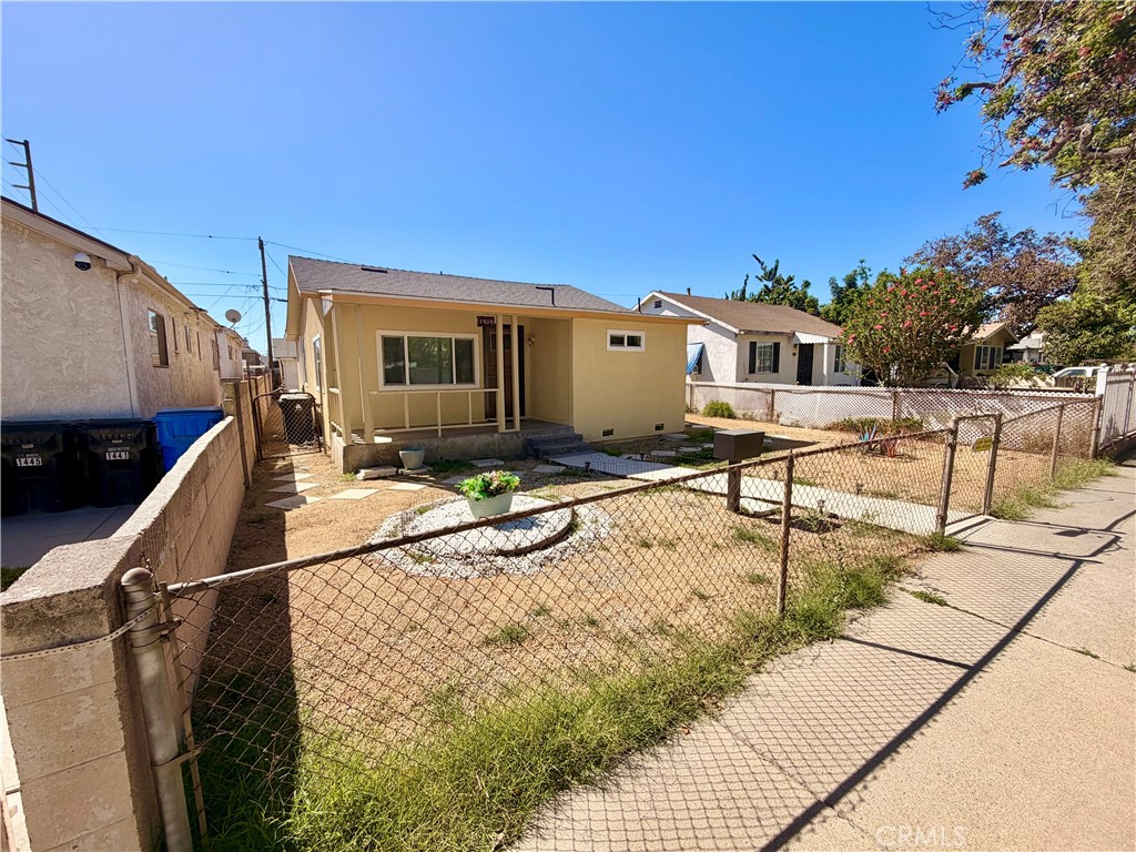 1434 E Sandison Property Photo 32