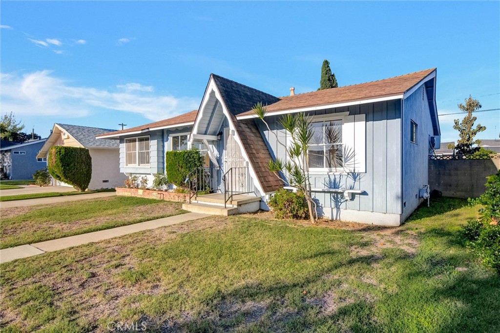 20915 Ely Property Photo 2