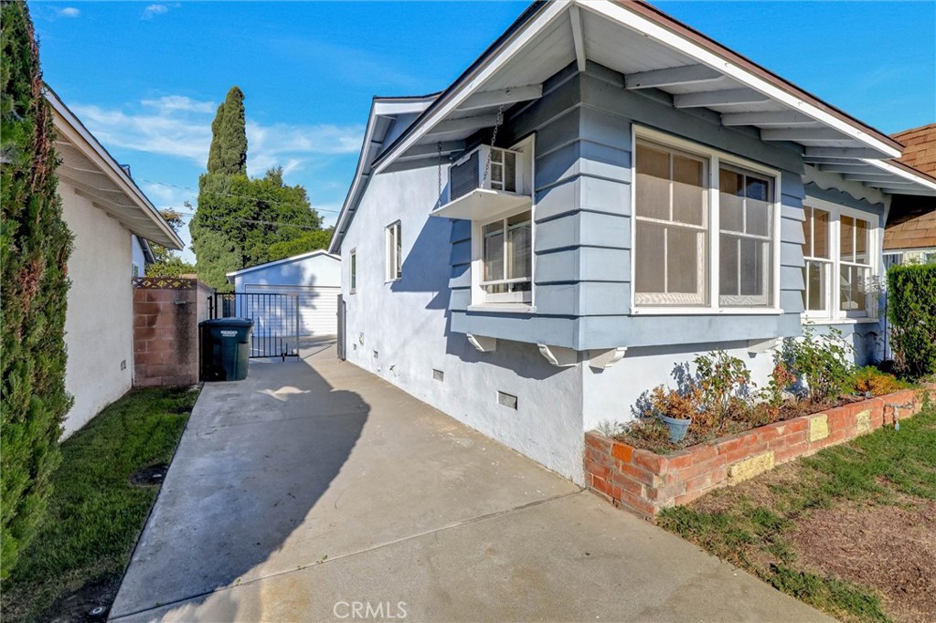 20915 Ely Property Photo 4