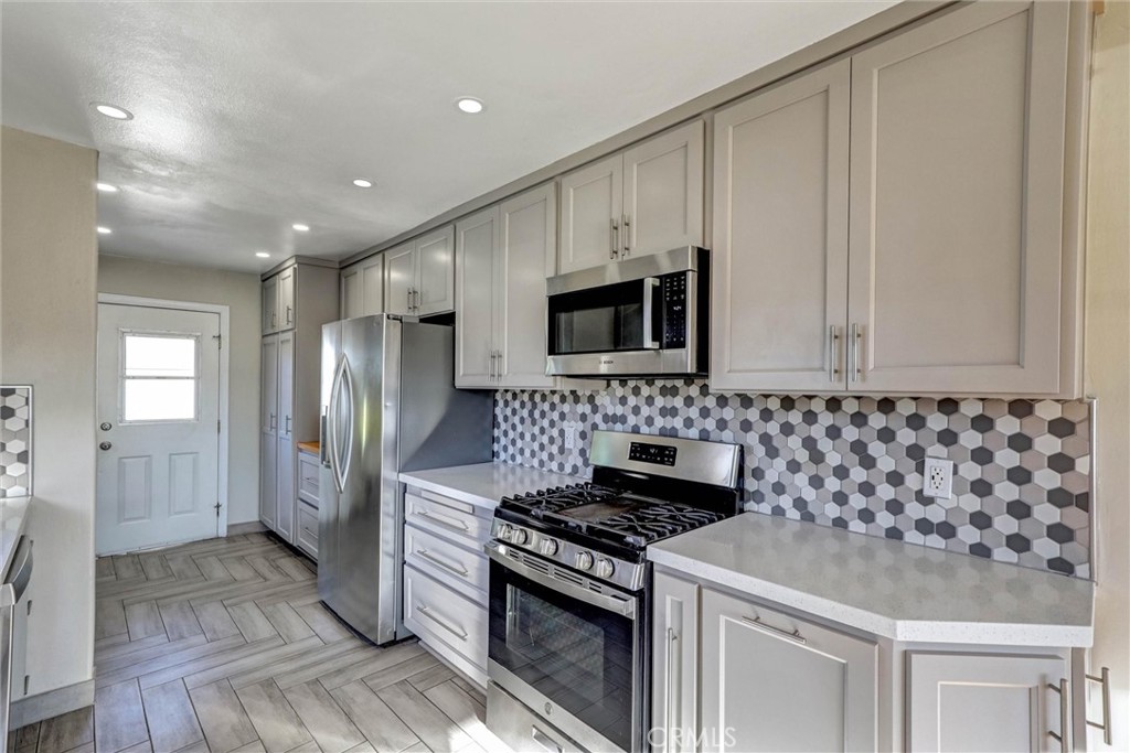 20915 Ely Property Photo 13