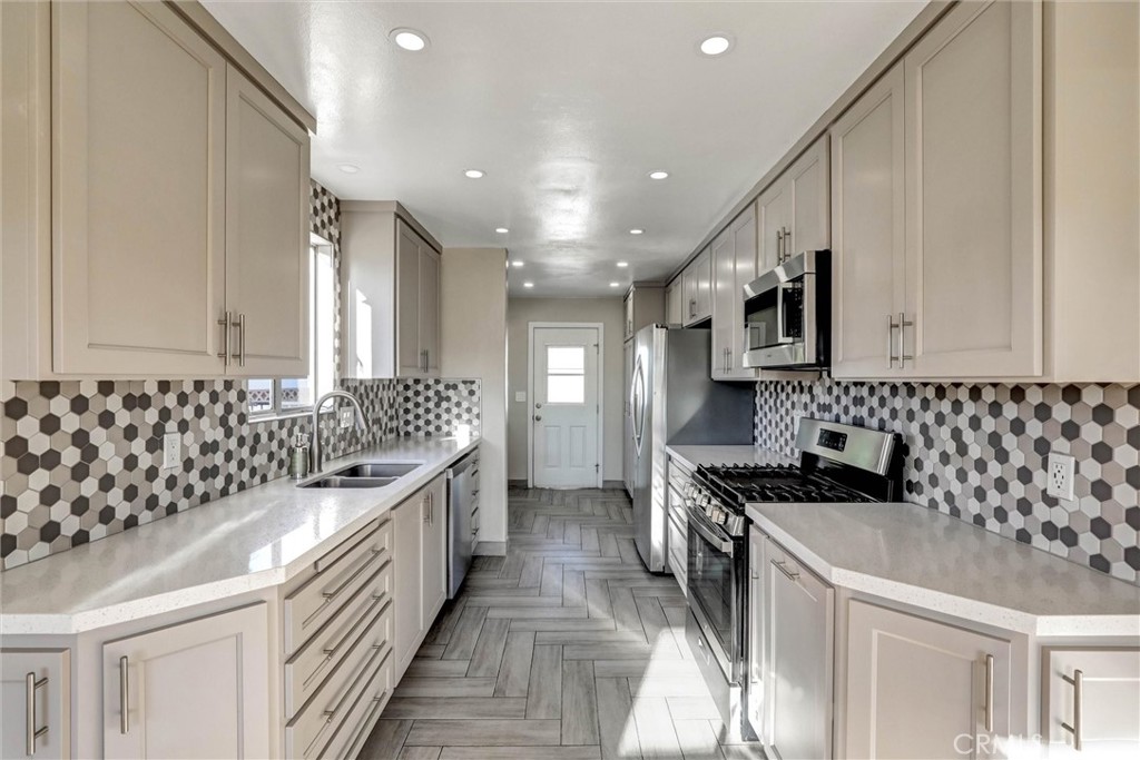 20915 Ely Property Photo 14