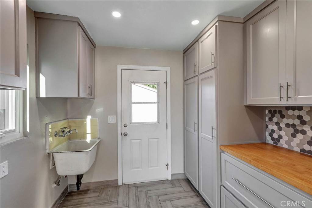 20915 Ely Property Photo 16