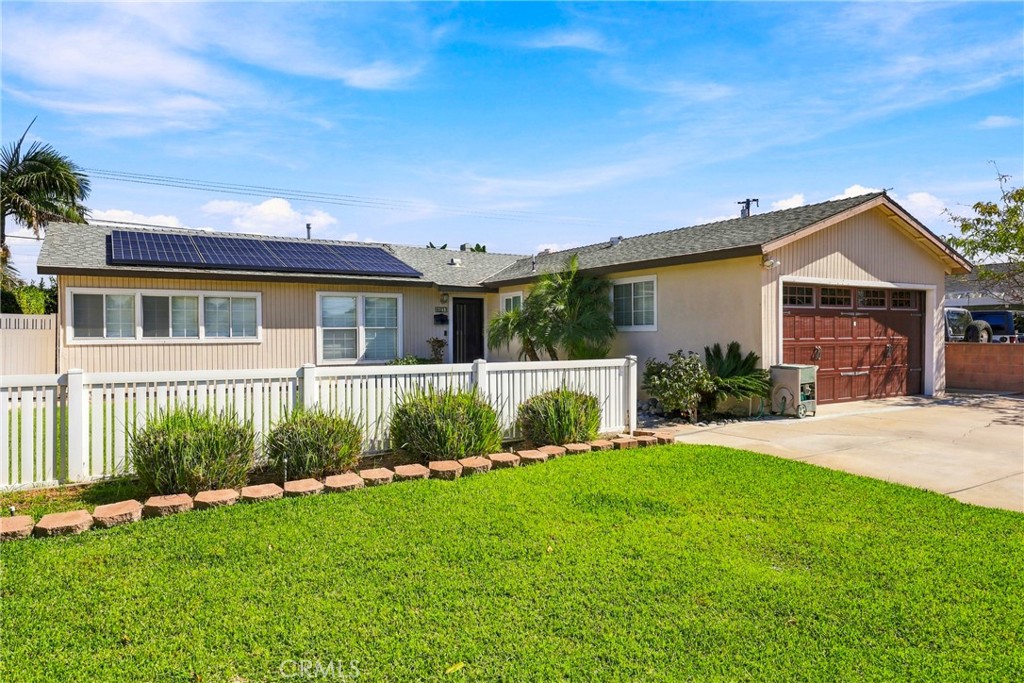 6211 San Ramon Way Property Photo 2