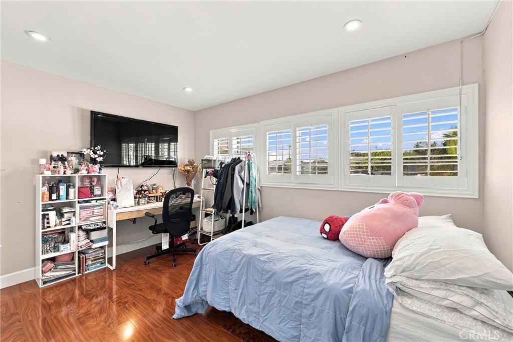 6211 San Ramon Way Property Photo 12
