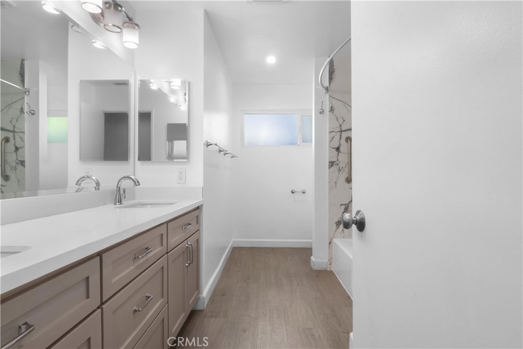 10829 Firmona Avenue Property Photo 19