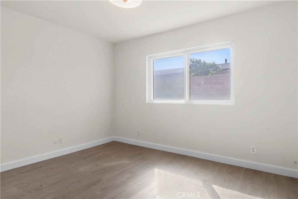 10829 Firmona Avenue Property Photo 21