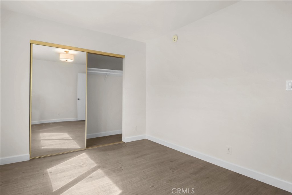 10829 Firmona Avenue Property Photo 27