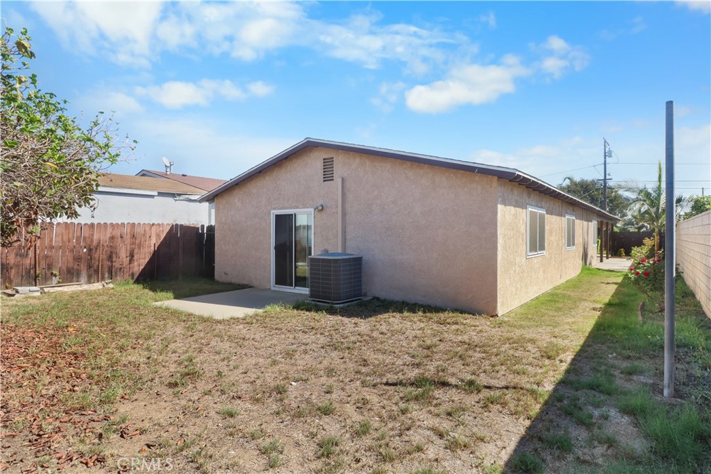 10829 Firmona Avenue Property Photo 32