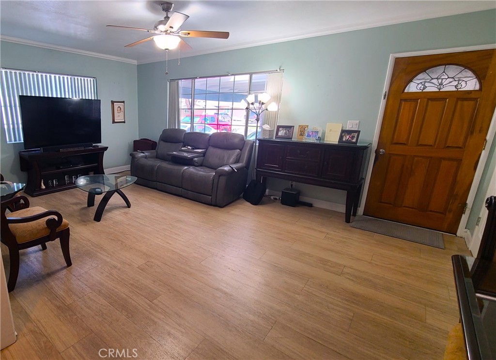13835 Greenstone Avenue Property Photo 5
