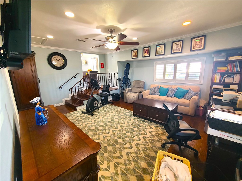13835 Greenstone Avenue Property Photo 10