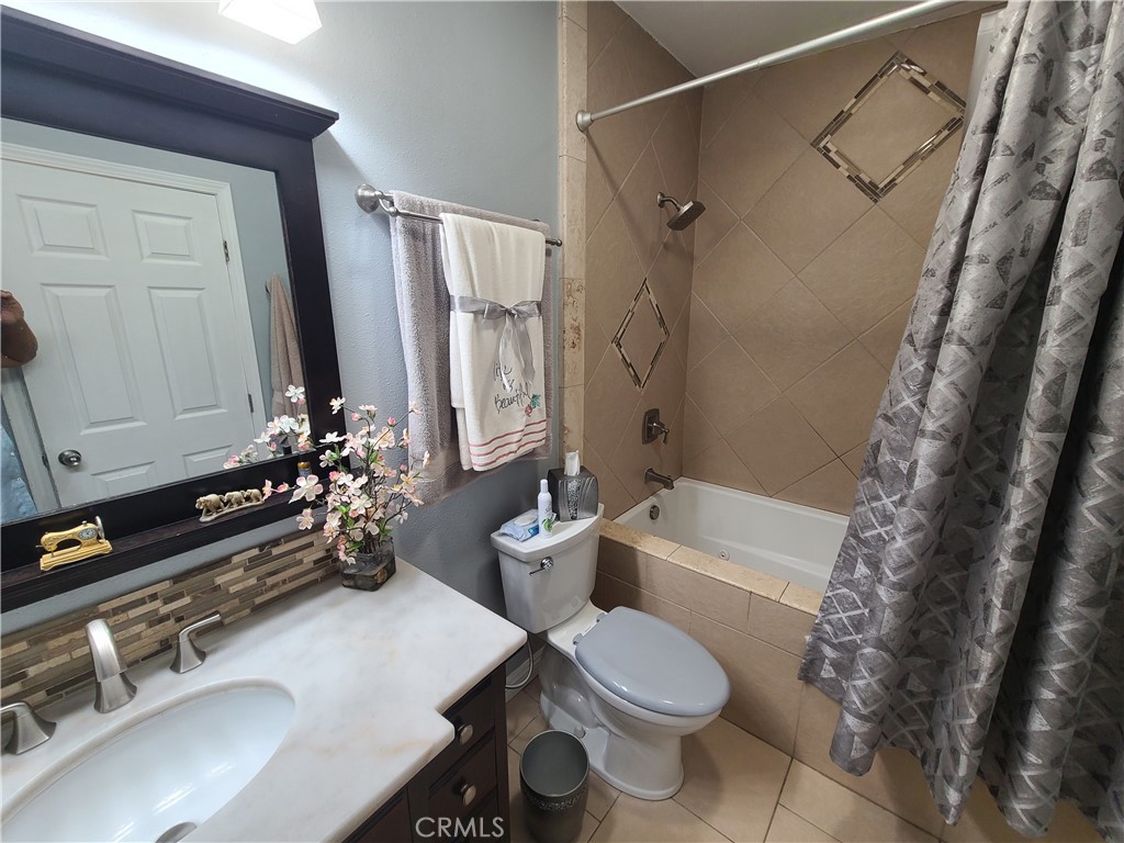 13835 Greenstone Avenue Property Photo 13
