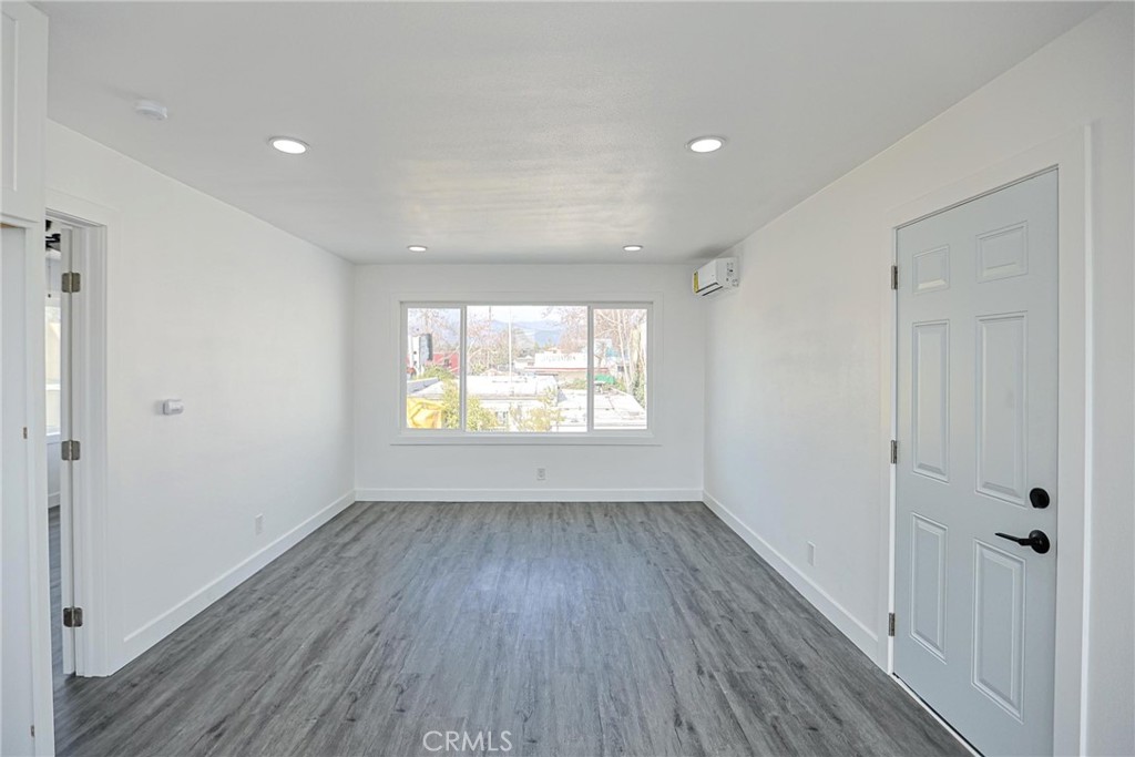 440 W Holt Property Photo 17