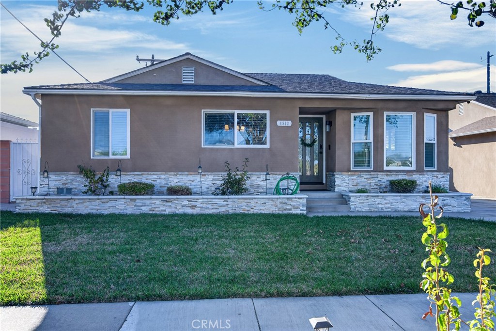 4513 Paramount Property Photo 1