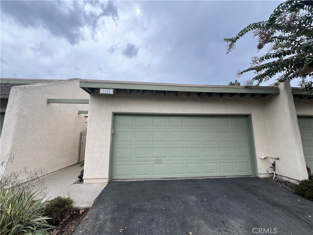 1550 Pine Drive Property Photo 1