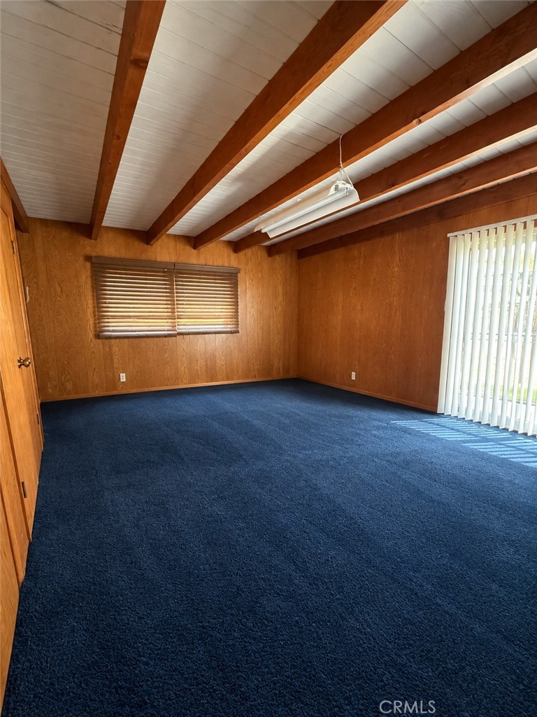 10709 S 8th Avenue Property Photo 10