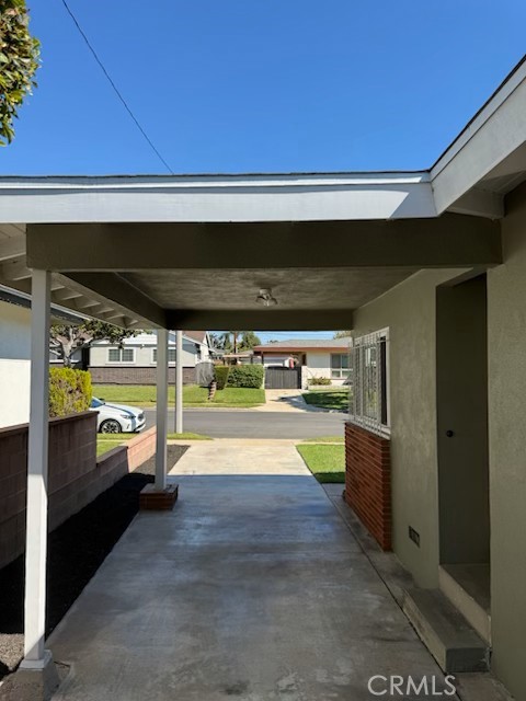 10709 S 8th Avenue Property Photo 20