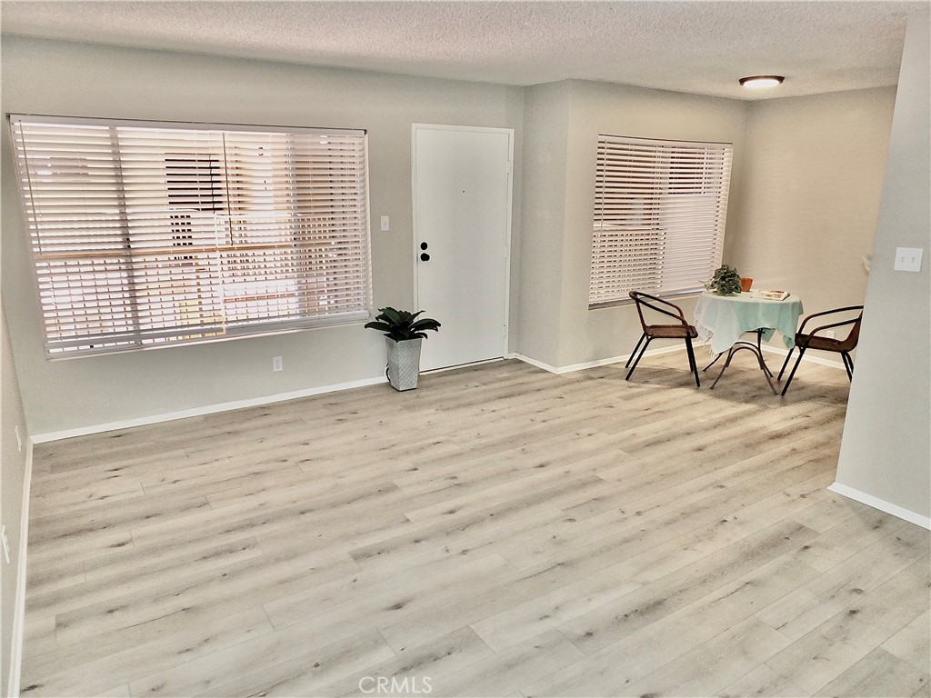 545 Chestnut Avenue 203 Property Photo 10