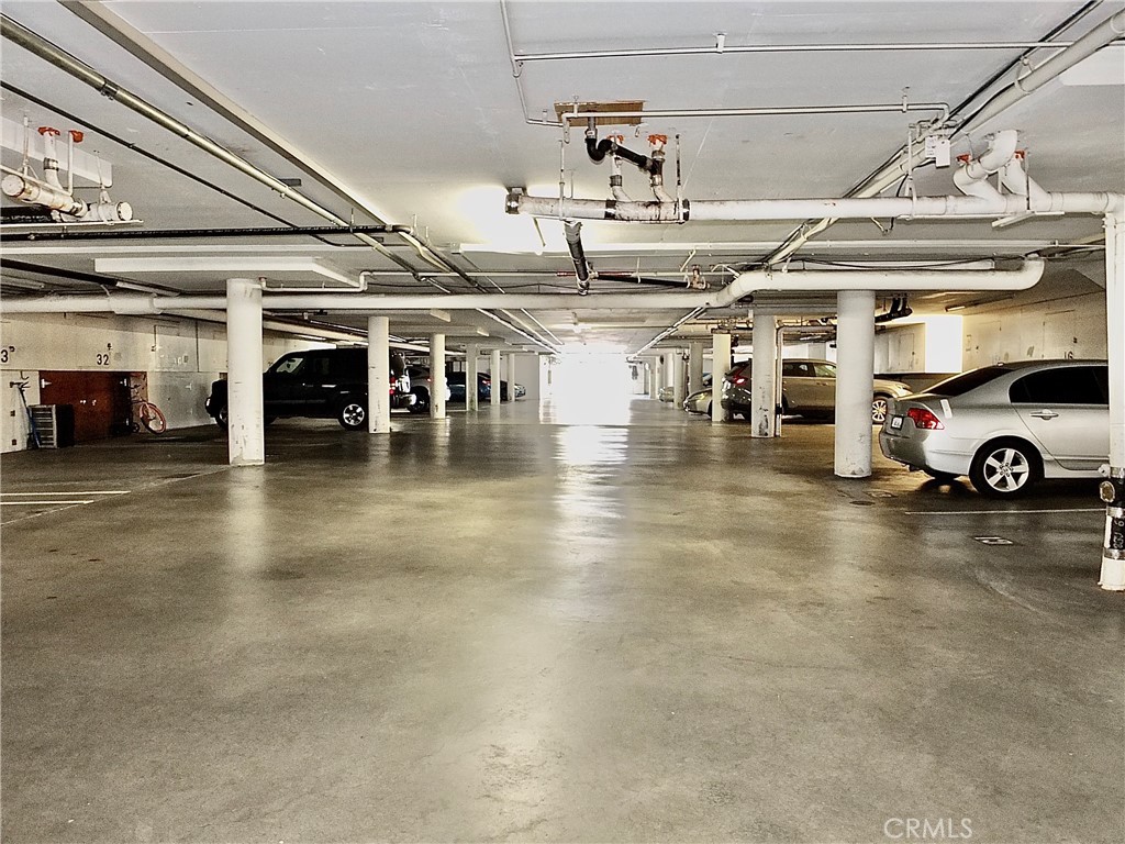 545 Chestnut Avenue 203 Property Photo 18