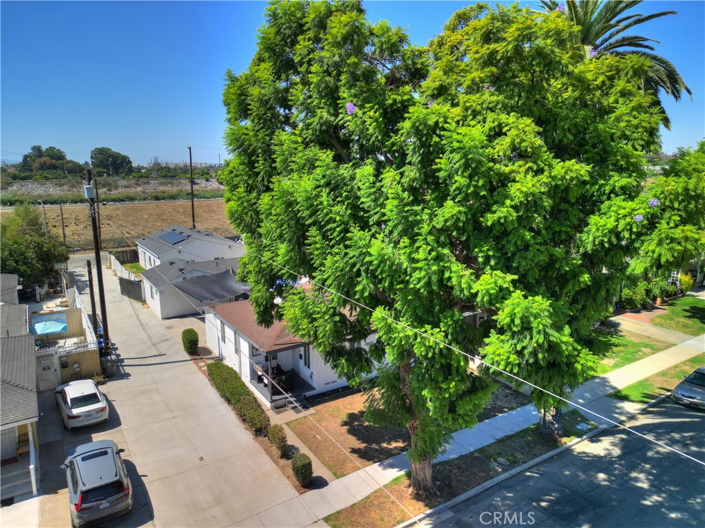 2217 San Francisco Avenue Property Photo 4