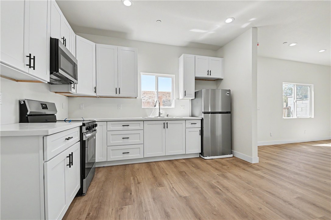2217 San Francisco Avenue Property Photo 6