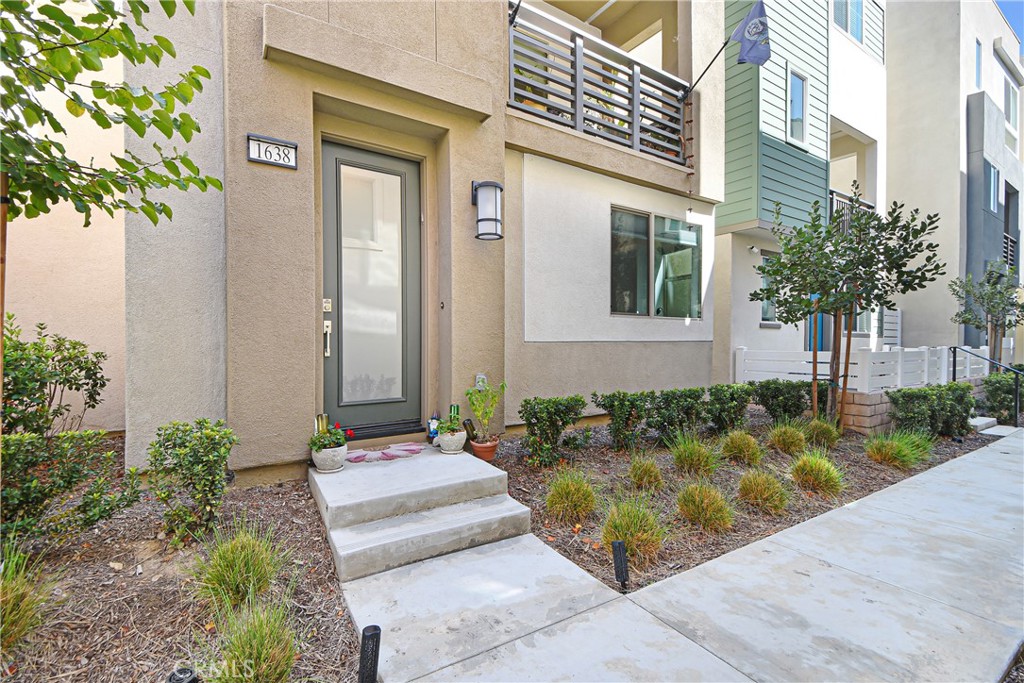 1638 Hornet Property Photo 1