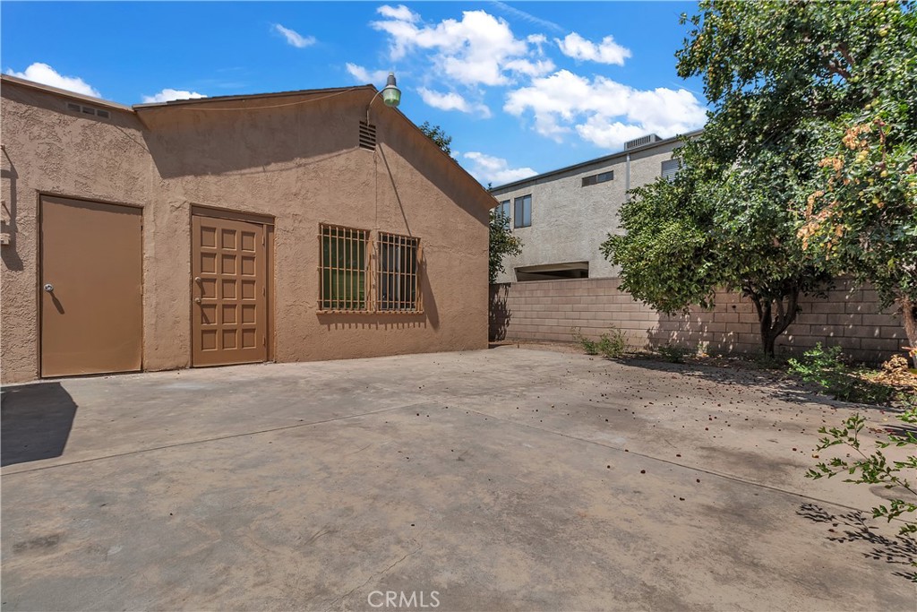 9707 Flower Property Photo 33