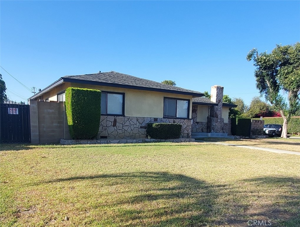 431 E Michelle Property Photo 2