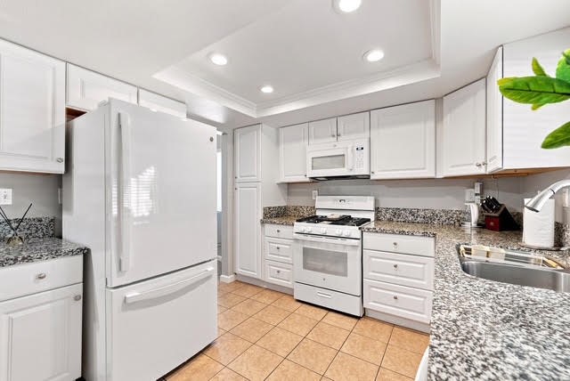 25660 Dracaea Property Photo 10