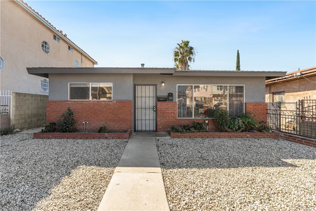 1074 252nd Property Photo 1