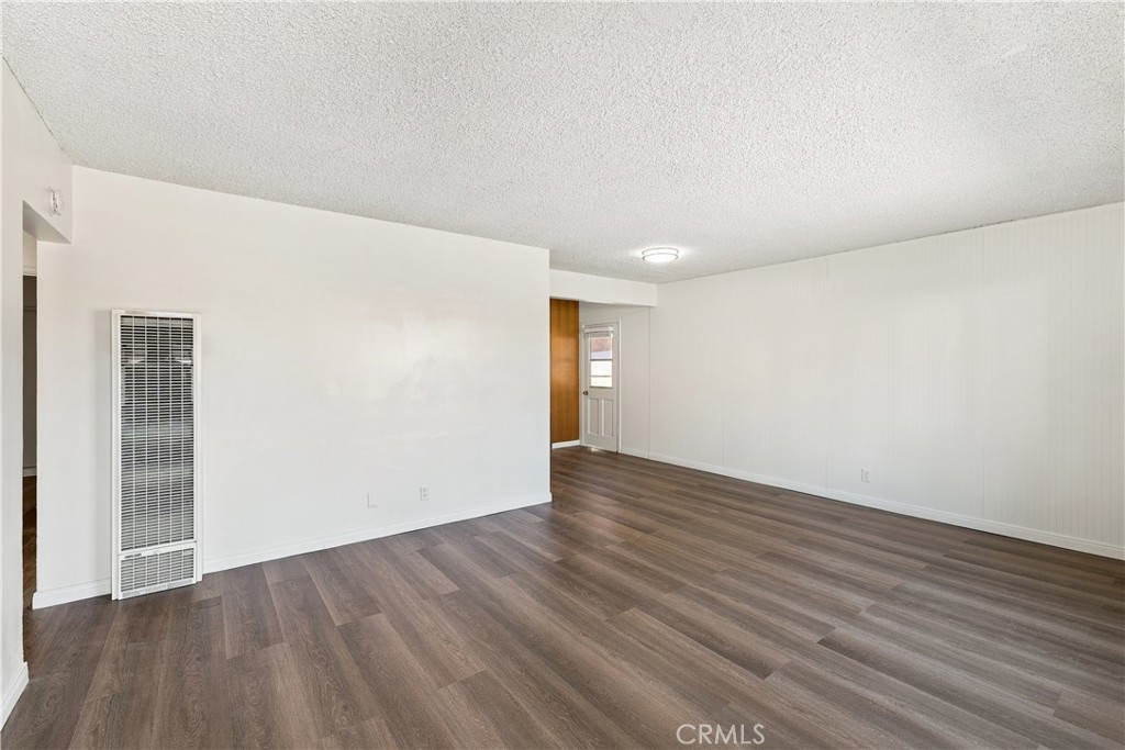 1074 252nd Property Photo 5