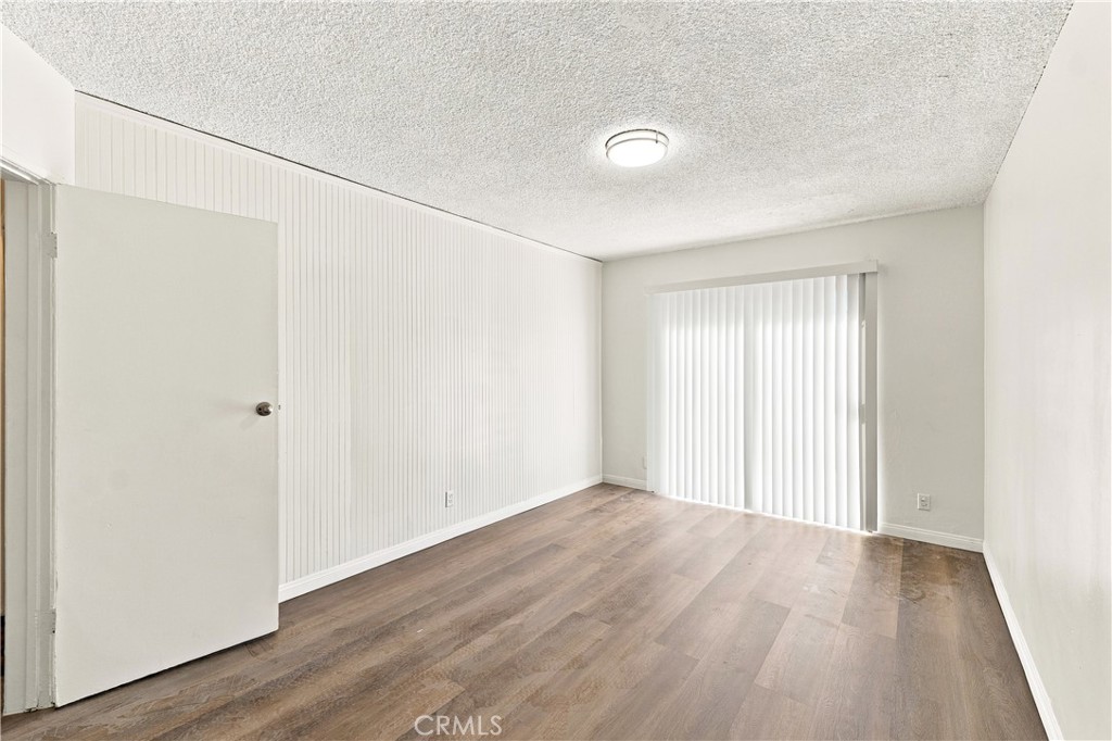 1074 252nd Property Photo 15