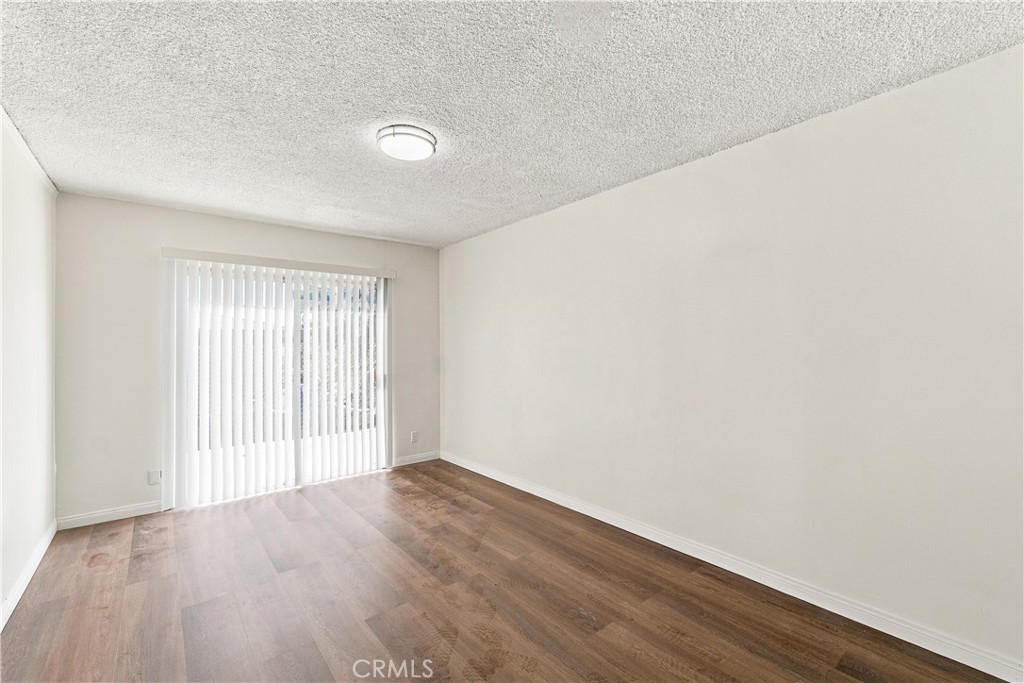 1074 252nd Property Photo 18