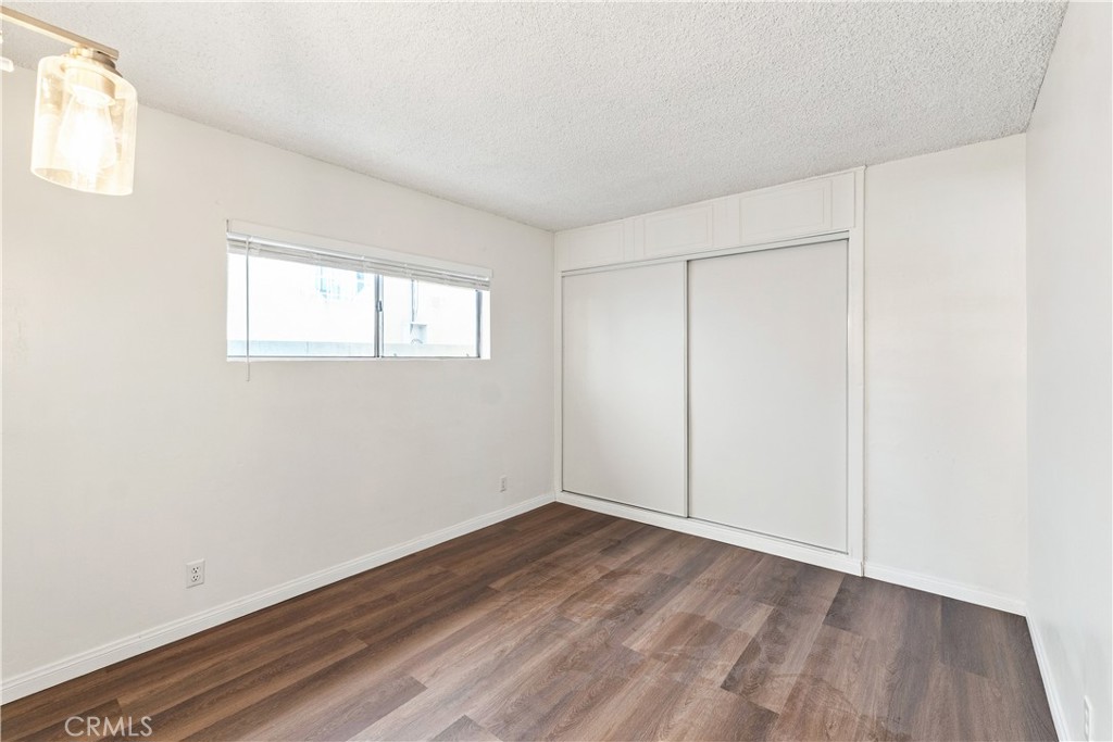 1074 252nd Property Photo 14