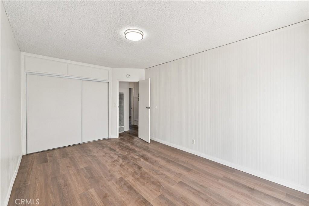 1074 252nd Property Photo 16