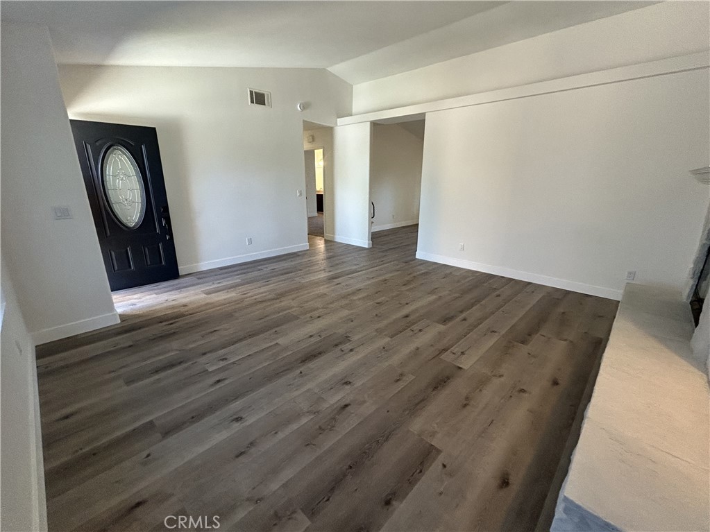20895 Perry Street Property Photo 4